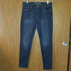 Old Navy skinny Jeans